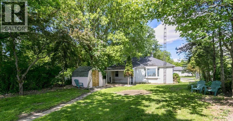 92 Pulley, Leamington, ON, N0P 2P0 - 2