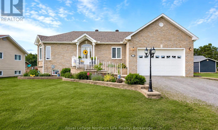 29 Tamerack Avenue