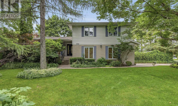 30 Lakeland Point Drive