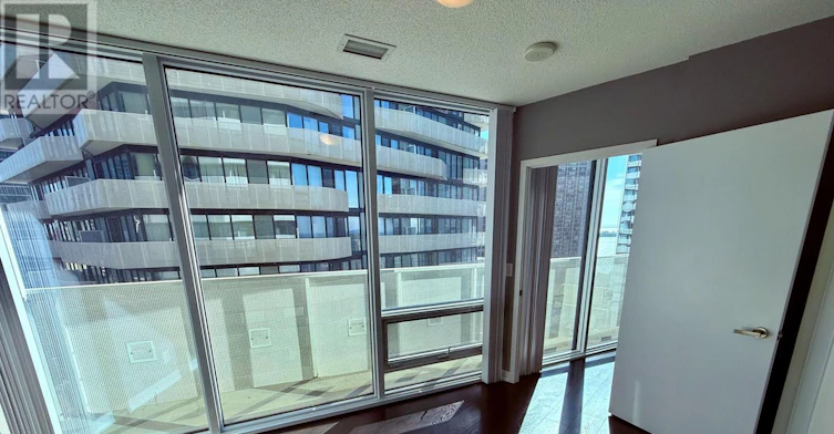 1707-100 Harbour Street, Toronto, ON, M5J 0B5 - 11