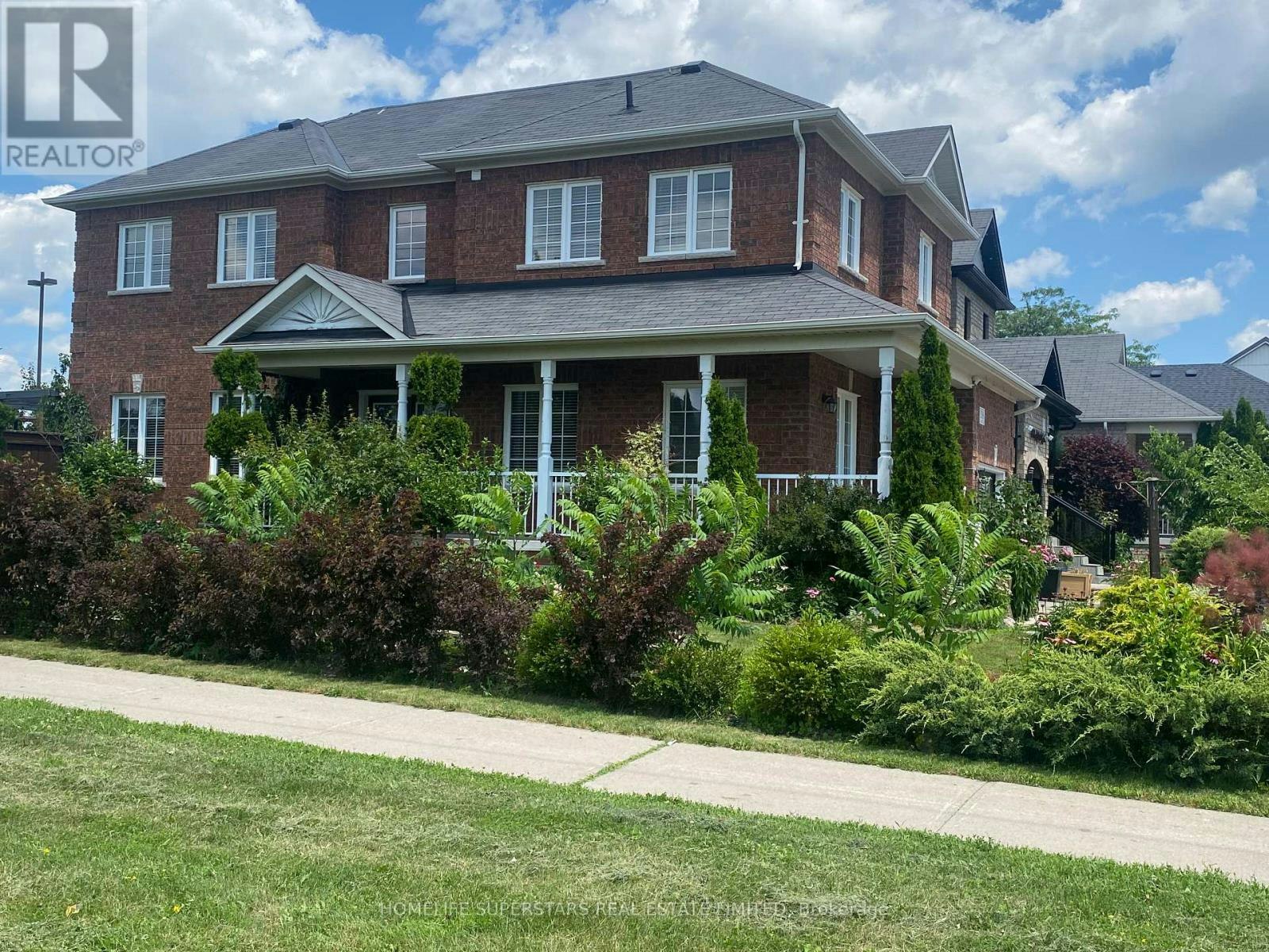 1316 Macinally Court, Oshawa, ON, L1K 0B6
