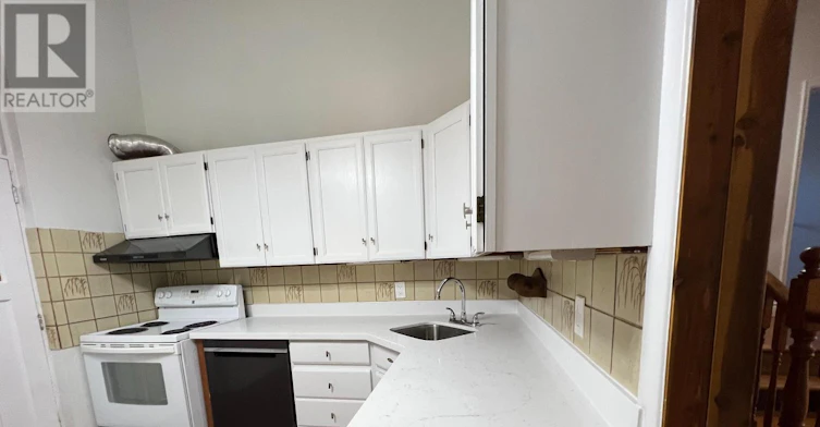 2 Norwalk Street, Toronto, ON, M1J 2V1 - 4