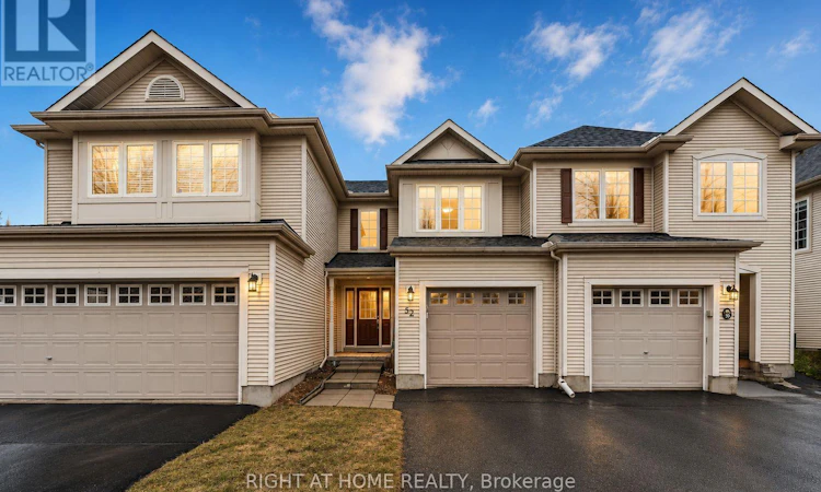 52 Fieldberry Private
