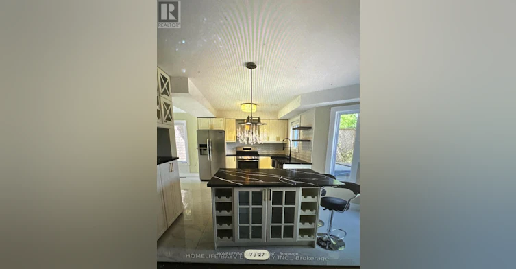 176 Humberland Drive, Richmond Hill, ON, L4E 3S9