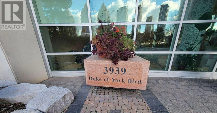 2401-3939 Duke Of York Boulevard W, Mississauga, ON, L5B 4N2 - 33
