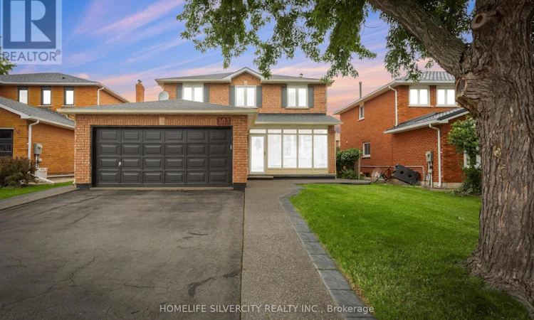 303 Hickory Circle
