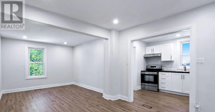 2-5749 Summer Street, Niagara Falls, ON, L2G 1M5 - 4