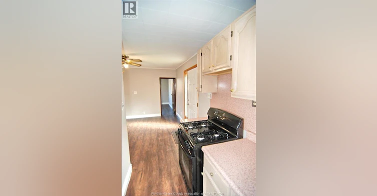 B-2410 Norman Road, Windsor, ON, N8T 1S5 - 9