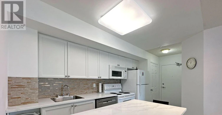 30-30 Harrison Garden Boulevard, Toronto, ON, M2N 7A9 - 15