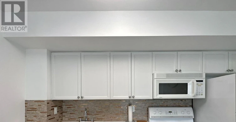 30-30 Harrison Garden Boulevard, Toronto, ON, M2N 7A9 - 9