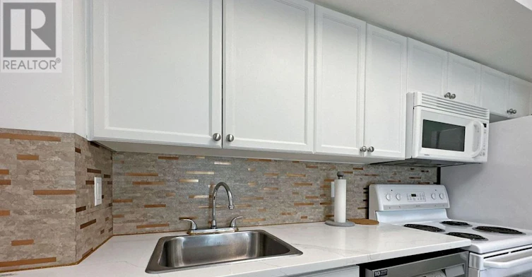 30-30 Harrison Garden Boulevard, Toronto, ON, M2N 7A9 - 8