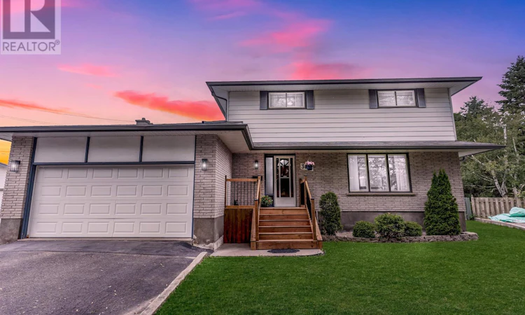 386 Lambton Place