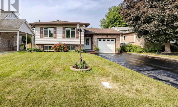 17 Adrian Drive