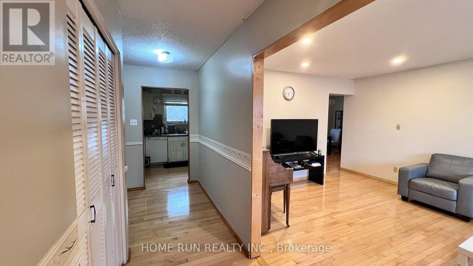 960 Cahill Drive, Ottawa, ON, K1V 9H8 - 2