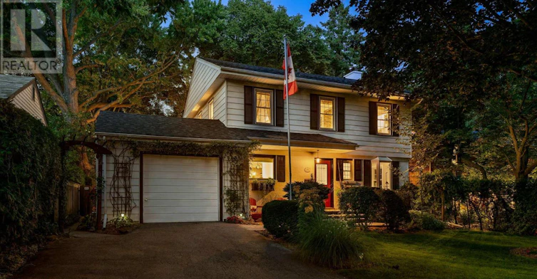 145 Suffolk Avenue, Oakville, ON, L6K 2L5 - 2