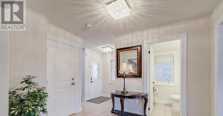 UPPER-27 Cranston Street, Hamilton, ON, L9K 0E3 - 2