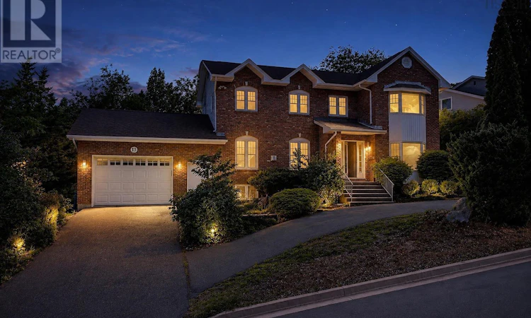 13 Admiral Cove Drive