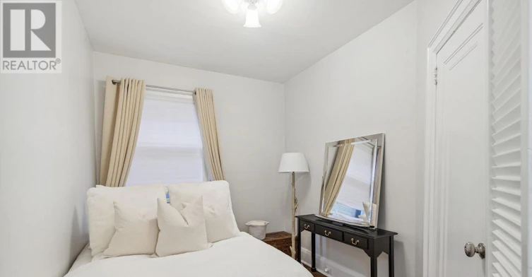 MAIN-31 Whitehall Road, Toronto, ON, M4W 2C5 - 20