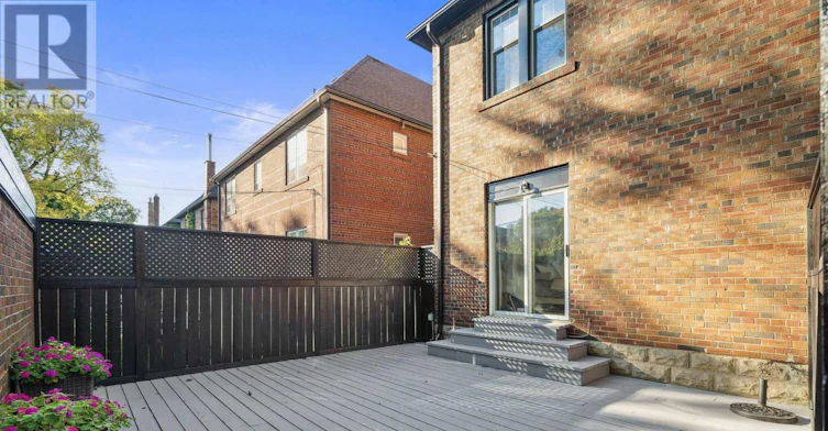 MAIN-31 Whitehall Road, Toronto, ON, M4W 2C5 - 17