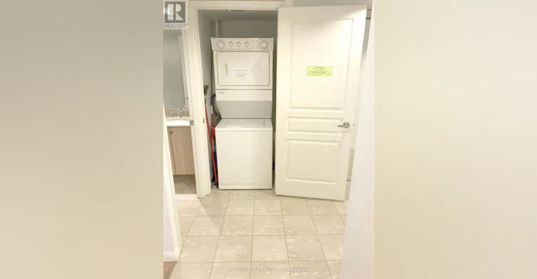 610-140 Simcoe Street, Toronto, ON, M5H 4E9 - 3