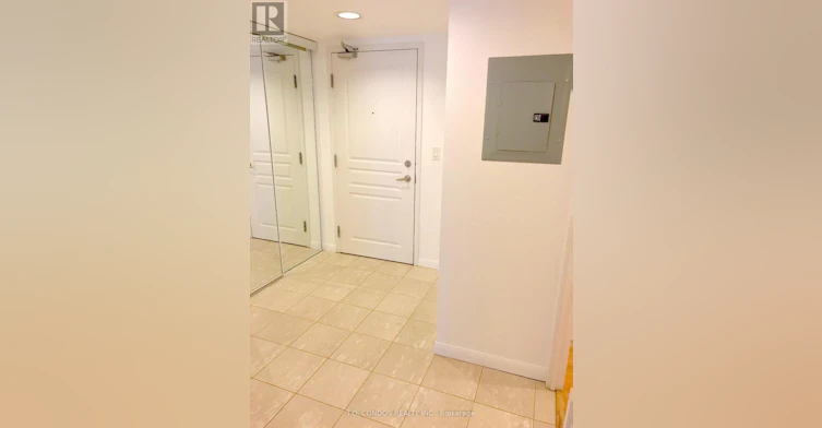 610-140 Simcoe Street, Toronto, ON, M5H 4E9 - 2