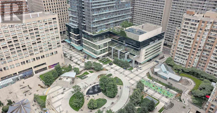 1704-763 Bay Street, Toronto, ON, M5G 2R3 - 14