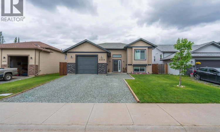 5454 Woodvalley Drive