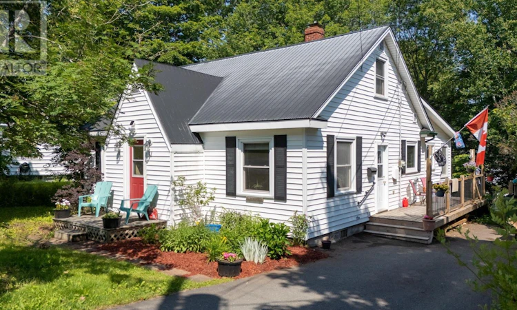 11 Parkview Road