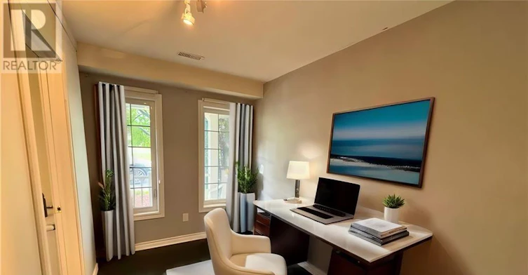 2011 Madrid Avenue, Ottawa, ON, K2J 0K1 - 3