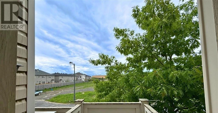 2011 Madrid Avenue, Ottawa, ON, K2J 0K1 - 10