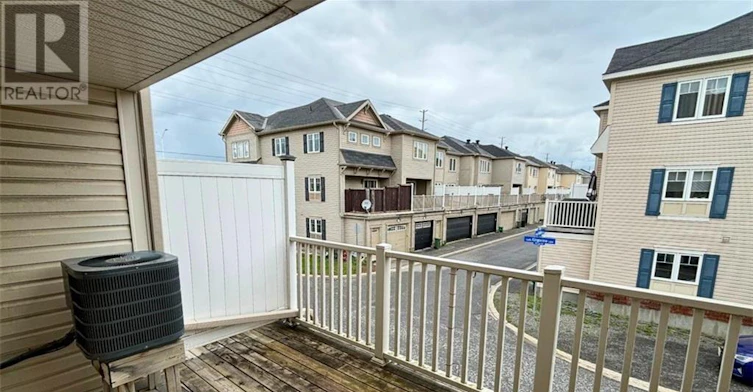 2011 Madrid Avenue, Ottawa, ON, K2J 0K1 - 7