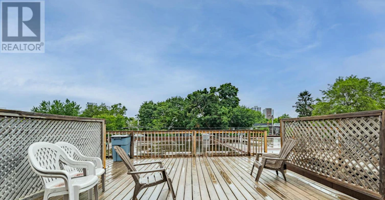 3 2904a Danforth Avenue, Toronto, ON, M4C 1M1 - 17