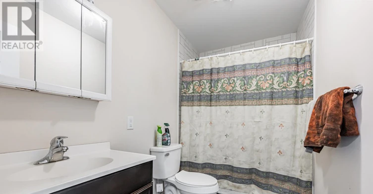 3 2904a Danforth Avenue, Toronto, ON, M4C 1M1 - 14