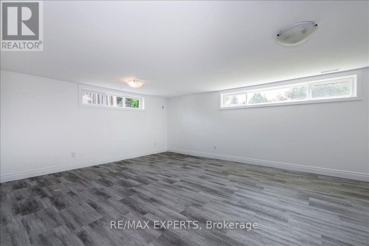 7 Willow Street, Collingwood, ON, L9Y 2H9 - 2