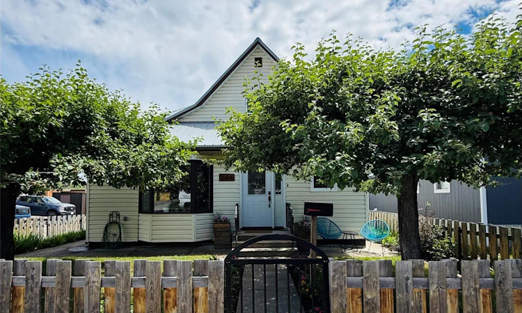 266 Ritchie Street