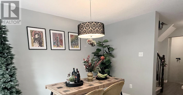 304 Applecross Crescent, Ottawa, ON, K2K 0C4 - 3