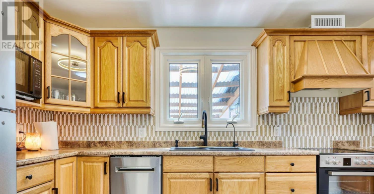 84 Lincoln Avenue, St. Catharines, ON, L2P 2C9 - 9