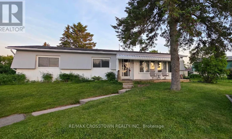 3 Fairbirch Court
