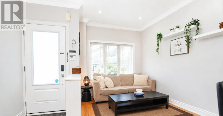 MAIN-214 Farmstead Road, Richmond Hill, ON, L4S 2J6 - 2