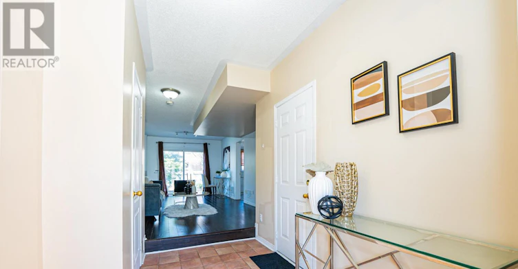 3409 Southwick Street, Mississauga, ON, L5M 7M1 - 4