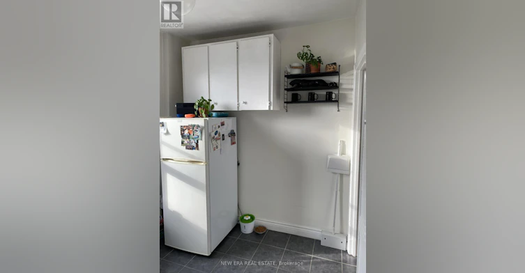 2ND FLOOR-88 Laughton Avenue, Toronto, ON, M6N 2W9 - 9