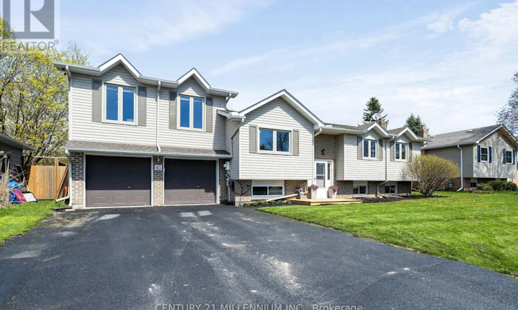 83 Douglas Crescent