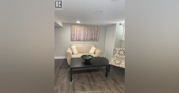 1677 Victoria Avenue, Windsor, ON, N8X 1P6 - 30