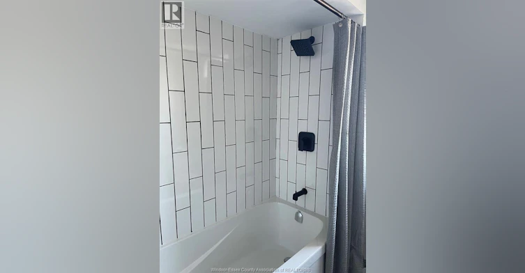 1677 Victoria Avenue, Windsor, ON, N8X 1P6 - 28