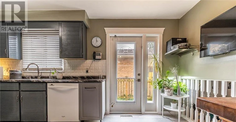 6285 Delta Drive, Niagara Falls, ON, L2H 2J7 - 6