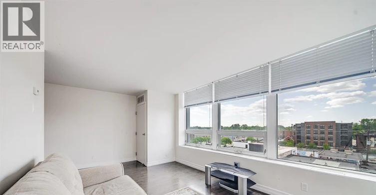 5B-540 Ouellette Avenue, Windsor, ON, N9A 1B7 - 7