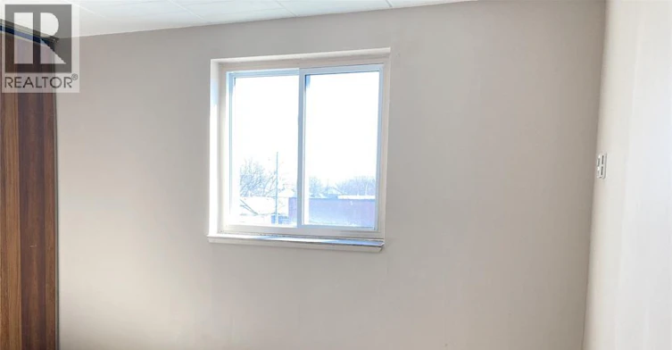 12-892 Campbell Avenue, Windsor, ON, N9B 2H9 - 12