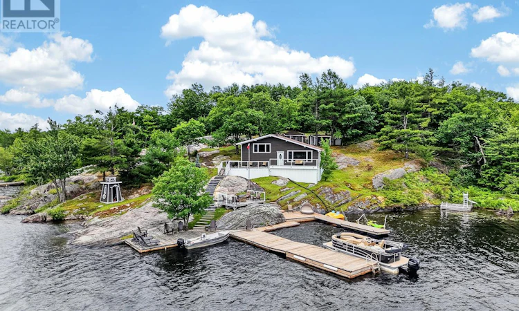 101 Healey Lake Water