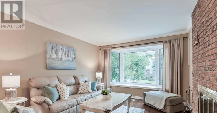 19 Pomander Road, Markham, ON, L3R 1X5 - 2