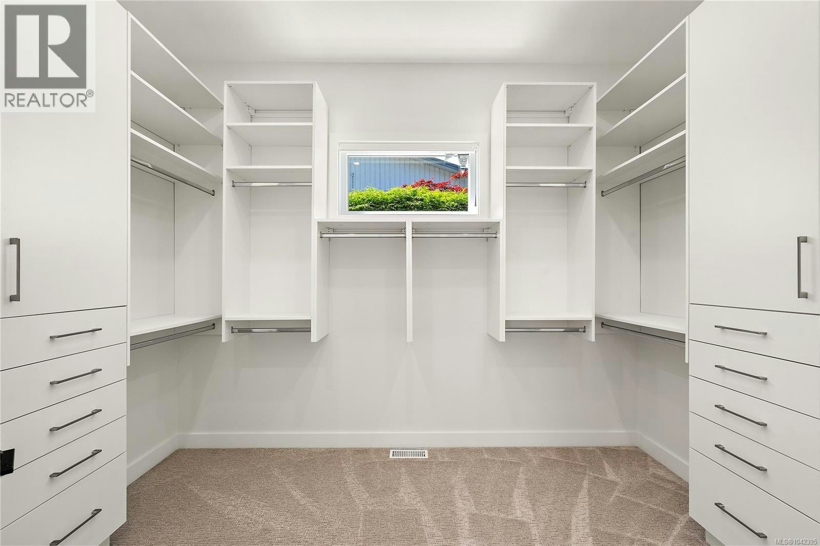 11665 Jupata Way, North Saanich, BC, V8L 5K1 - 28
